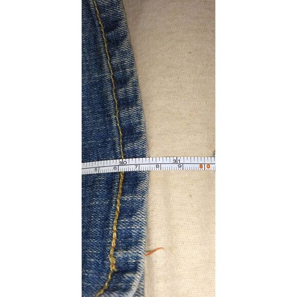 LEVI SIGNATURE JUNIORS SIZE 7 MEDIUM WASH JUNIORS LOW RISE BOOTCUT SLIM FIT - Picture 3 of 6